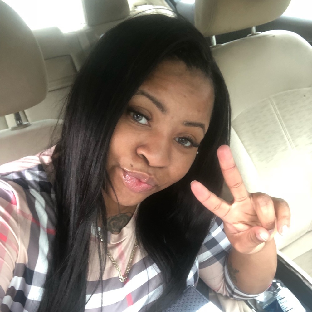 Meet your Posher, Laray